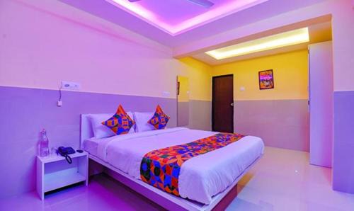 Phase 1 Hotel | FabHotel Empire Executive - Nr HINJEWADI PHASE 1