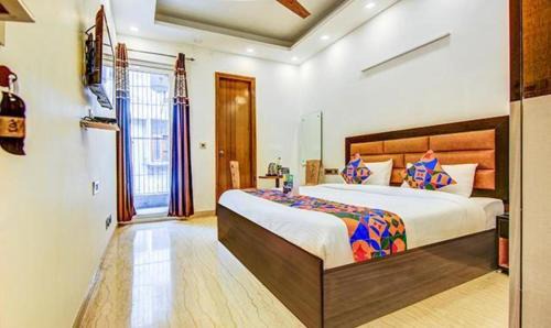 Lajpat Nagar Hotel | FabHotel F-Aloyd Lajpat Nagar