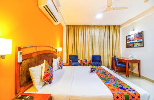 New Friends Colony Hotel | FabHotel F9 NFC