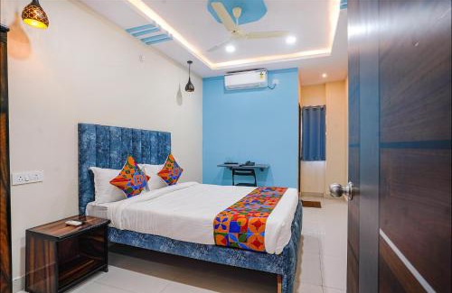 Hyderabad Hotel | FabHotel Grand Broholic - Nr Hitech City