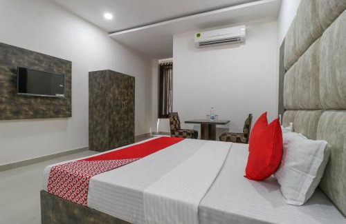 Jalandhar Hotel | FabHotel Grand Inn