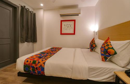 Karkardooma Hotel | FabHotel Hargobind Enclave