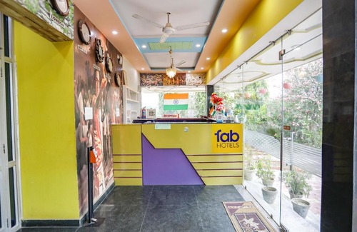 Varanasi Hotel | FabHotel Kriti Green