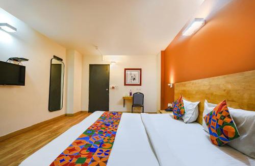 New Friends Colony Hotel | FabHotel La Serene NFC