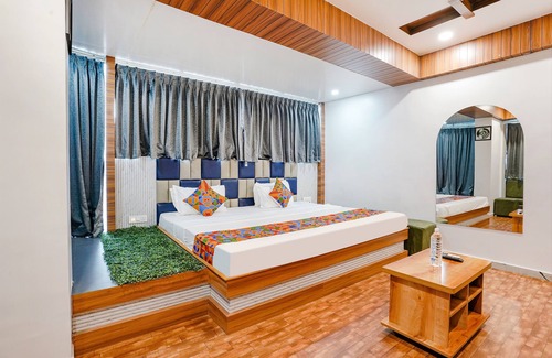 Vadodara Hotel | Fabhotel Max