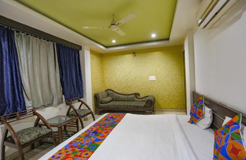 Bhopal Hotel | FabHotel Midland