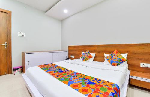 Ujjain Hotel | FabHotel Raghumani Palace