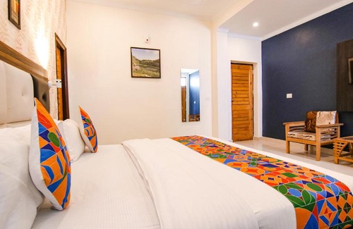 Bhagsu Nag Hotel | FabHotel Rakus Place
