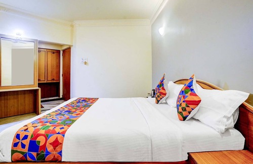 Pimpri Colony Hotel | Fabhotel Ratna Regency