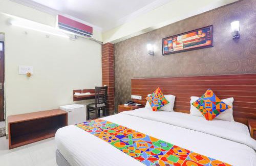 Patna Hotel | FabHotel Royal Ville