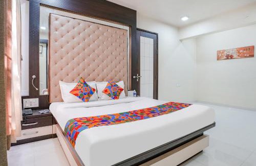 Pimpri Colony Hotel | FabHotel Rudra Residency - Nr Medicover hospital