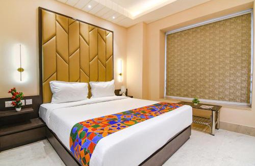 Sector 1 Hotel | FabHotel Samotel - Nr Kolkata Airport