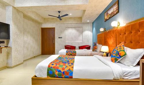 Gandhinagar Hotel | FabHotel Siddharth Corporate - Vavol, Gandhinagar