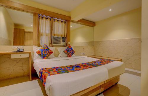 Navi Mumbai Hotel | FabHotel Starwood Residency - Behind BMW Car Showroom