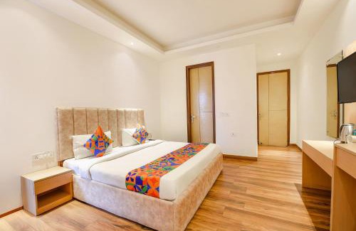 Sector 40 Hotel | FabHotel The Prime Land - Huda City Centre Metro