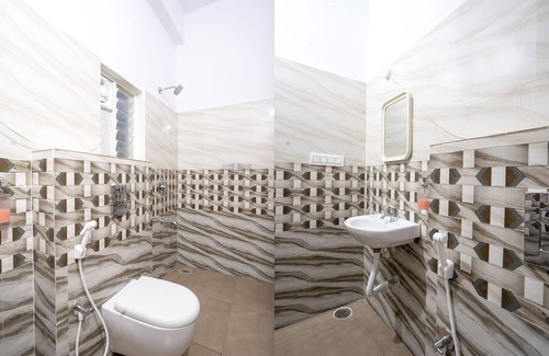 Hyderabad Hotel | Fabhotel Three Waves