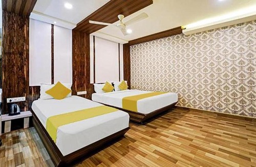 Parthasarathy Puram Hotel | FabHotel U Hotel T Nagar