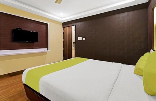Parthasarathy Puram Hotel | FabHotel U Hotel T Nagar