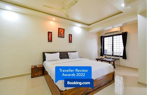Nanded Hotel | FabHotel White House - Nr Sinhagad speciality Hospital
