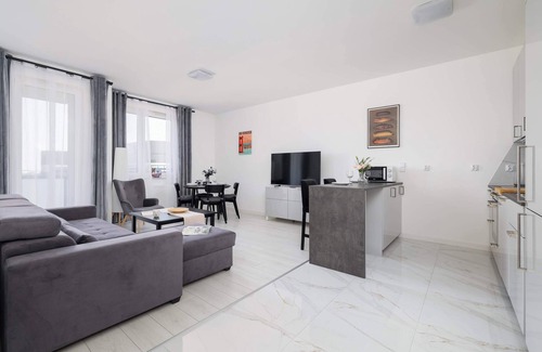 Grzegorzki Apartment | Fabryczna 5B Cracow | Modern Apartment | Balcony | Parking