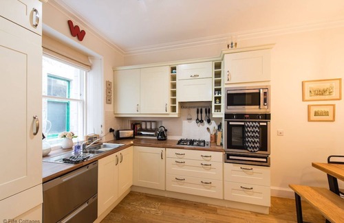 St. Andrews Cottage | Fabulous 4 bedroomed townhouse in the heart of St Andrews