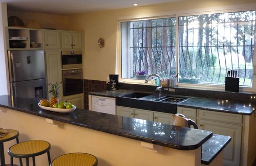 Lambesc House | Fabulous 7 bedroom 18 century Mas - Heated Pool. Pet friendly, 25 mins Aix en P