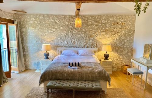 Eymet House | Fabulous 9-Bed House in Eymet