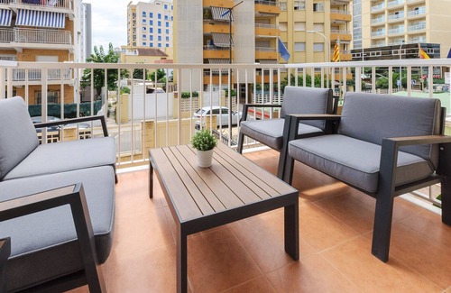 Grao de Gandia Apartment | Fabulous and with charm, a few meters from the beach. A/C and free wifi. Terrace with sea views