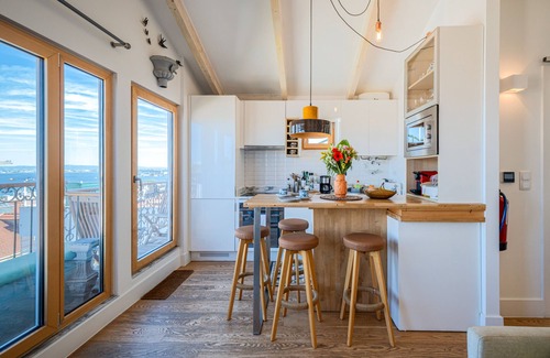 Lisbon Old Town Apartment | Fabulous Apartment with River & Town View