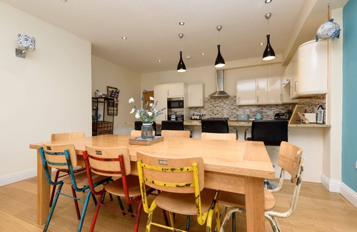 Looe House | Fabulous apartment for 8 in the heart of East Looe