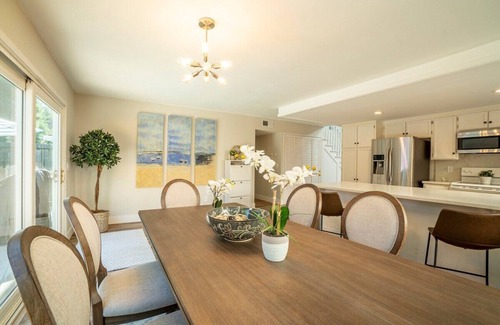 Fair Oaks House | Fabulous Fair Oaks 5b Home * King Bed * Pool
