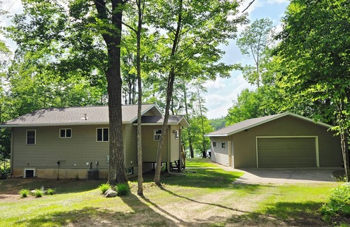 Spooner Cabin | Fabulous fall cabin on Mystery Lake! Cruise on the Pontoon, Kayak & Fish!