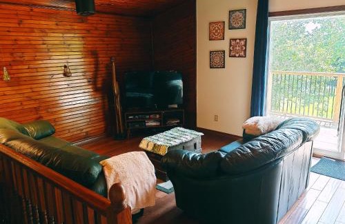 Greater Napanee House | Fabulous Fishing at Hay Bay Waterfront Cottage
