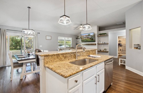 Middleburg House | Fabulous Home on the Black Creek, firepit, water access, great views, outdoor bar, pool table, darts