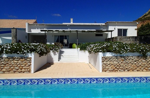 Praia da Luz Villa | Fabulous Huge, Beachfront Villa, Heated Pool, Beautiful Gardens & Great Service
