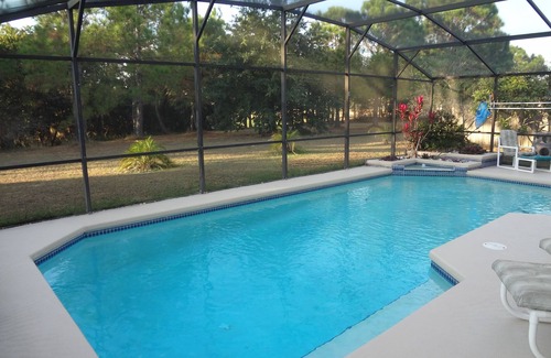 Lindfields Villa | Fabulous Large Regal Villa 4 BR/Pvt Fantastic Pool & Free Wifi near Disney World