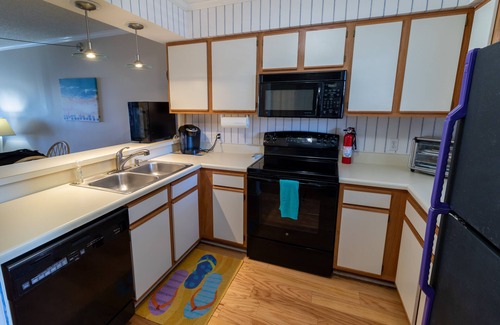 North Carolina Coast Condo | Fabulous location for beach or boating