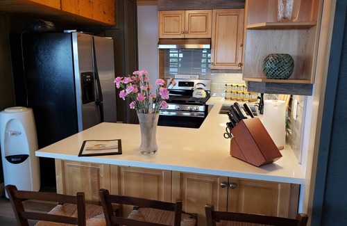 Britt Cottage | Fabulous New Georgian Bay Cottage on the water!