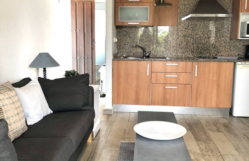 Pedreguer Apartment | Fabulous one bed ground floor apartment overlooking communal pool. Parking