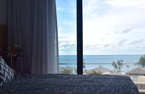Roches Noires Apartment | Fabulous Sew View Apartment
