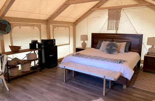 Bastrop Other | Fabulous Texas Retreat for Vacations on Lake Bastrop