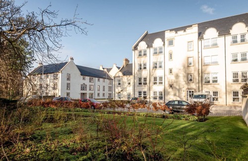 St. Andrews Apartment | Fabulous two bedroomed apartment with private parking