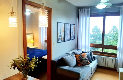 Bairro Lago Negro Apartment | Faça tudo a pé! Vista! Ar cond! Tv Smart!