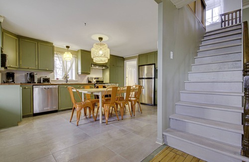 Deschambault-Grondines House | Face au Fleuve