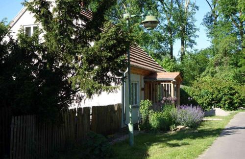Quappendorf House | Fachwerkhaus am Fluss