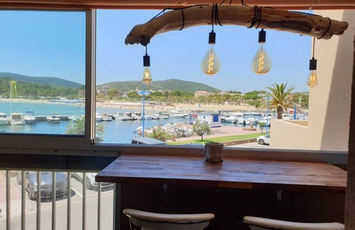La Faviere Apartment | FACING THE SEA BETWEEN BEACH AND MARINA