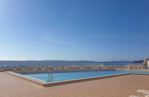 La Faviere Apartment | FACING THE SEA BETWEEN BEACH AND MARINA