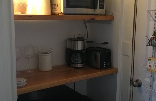 Petaluma Apartment | Fair Street Retreat Historical Cozy Studio Downtown Petaluma