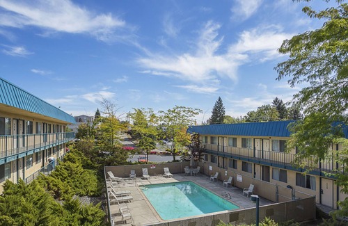 Moscow Hotel | FairBridge Inn - Moscow