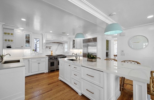 Fairfield House | Fairfield Beach Modern Colonial